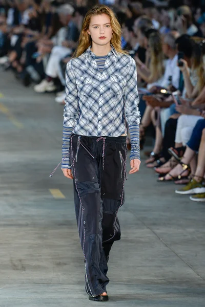 Look 2